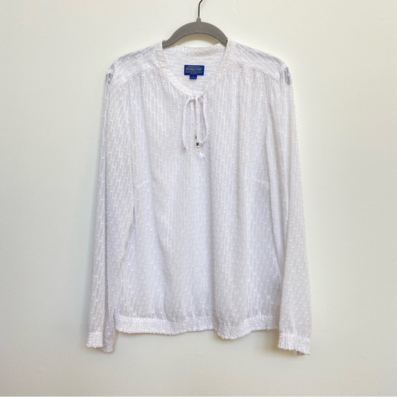 Pendleton White Swiss Dot Sheer Pullover‎ Blouse - Picture 7 of 8